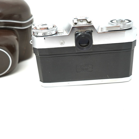 Vintage Zeiss Ikon Tenax Automatic 35mm Tessar 50mm F2.8 /W SPECIAL HOOD&FIFLER - Picture 10 of 13